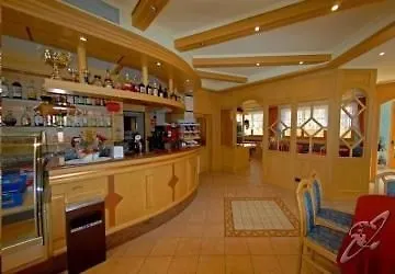 Hotel Garni Fiordaliso-1